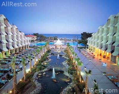 Queens Park Resort 3